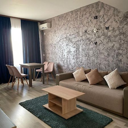 Apartament Bulevard - Summerland Mamaia Extérieur photo